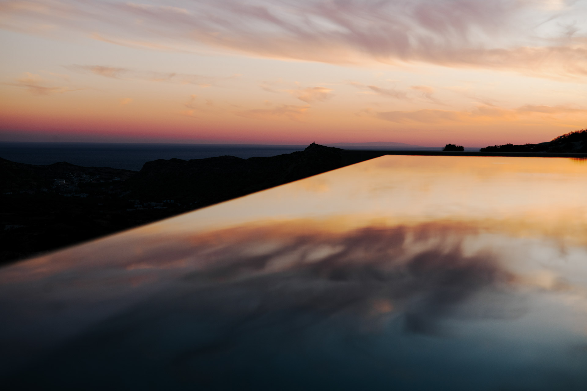 lalahouse-crete-infinitypool-sonnenuntergang-sunset-silvan-rapp-mittelmeer-reflektion-reflections-panorama